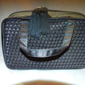 Americana 2pc Woven Travel Set- Cosmetics/toiletries/etc